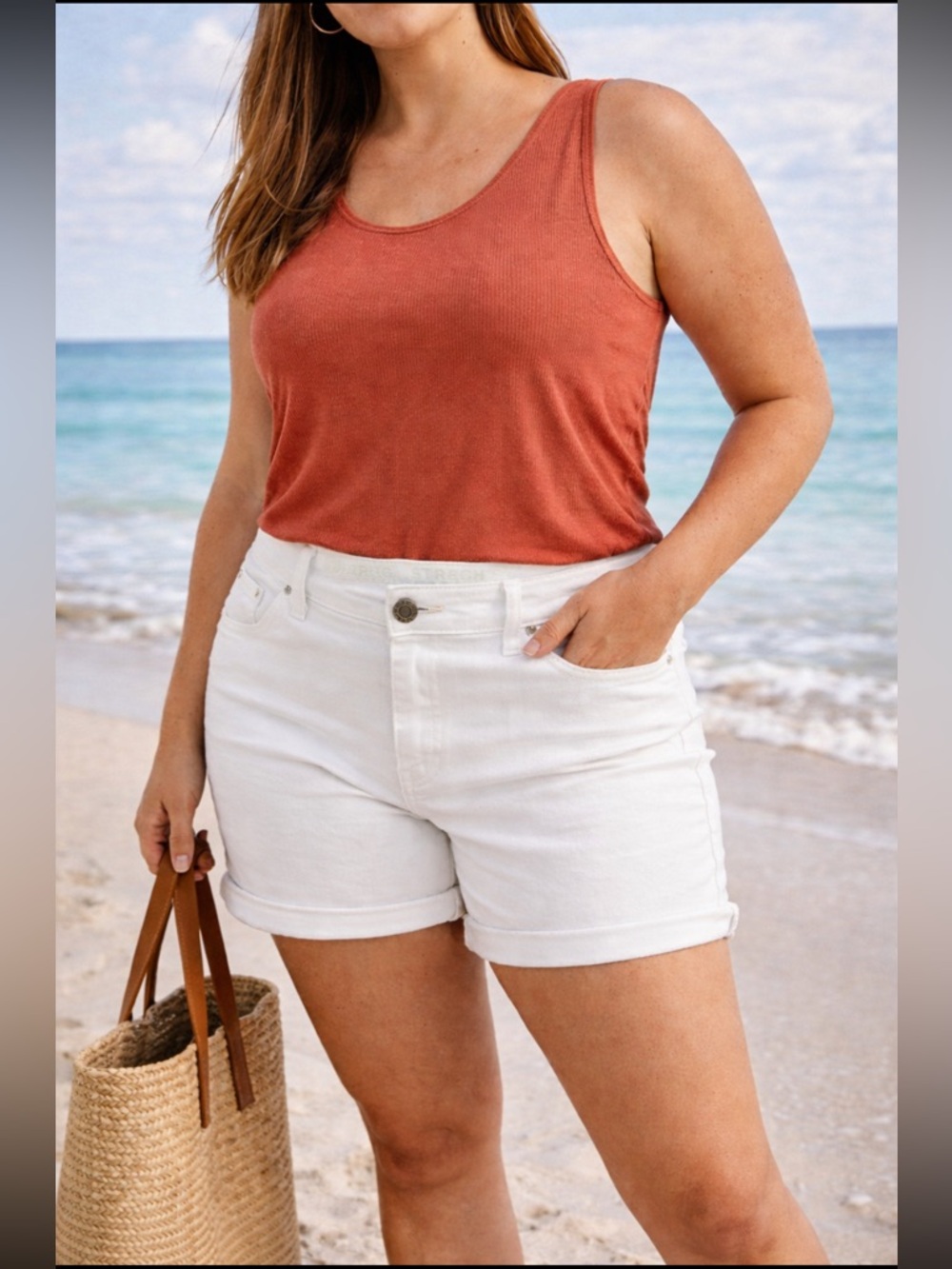 American Eagle White Midi Shorts Women Size 8 Mid Rise Cuffed Denim Summer